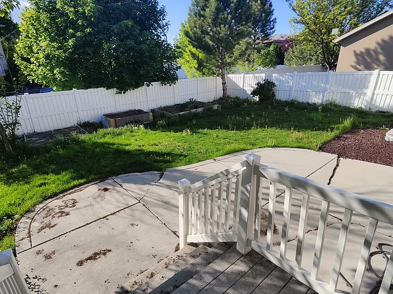 2305 N 2080 W — Photo 4