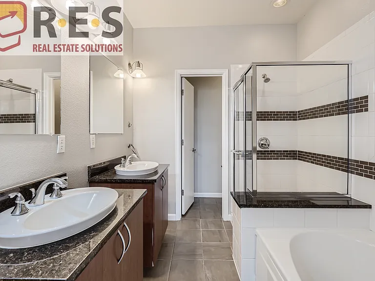 2708 Blake St — Photo 14