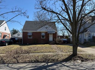 173 Longfellow St, Elyria, OH 44035