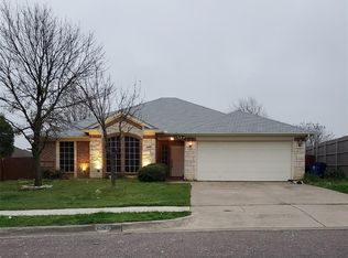 1002 Vinewood Ave, Burleson, TX 76028