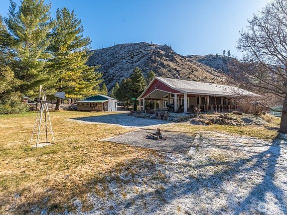 3rd image of 12821 Entiat River Road