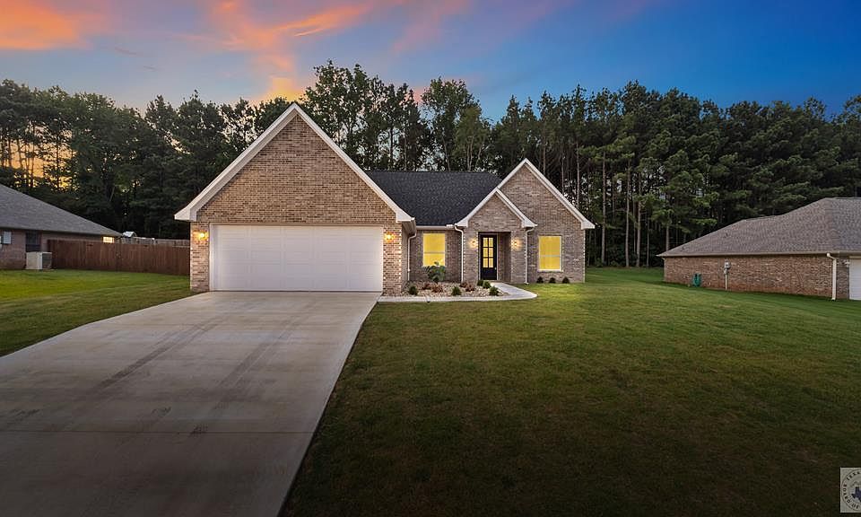 1st image of 801 Willow Oak Dr
