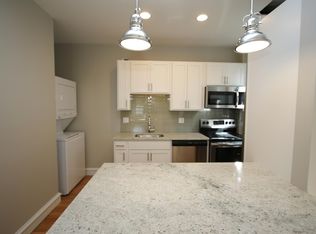 323 W Fullerton Pkwy #38, Chicago, IL 60614