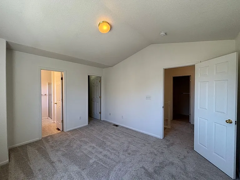 802 Waterglen Dr #K48 — Photo 8