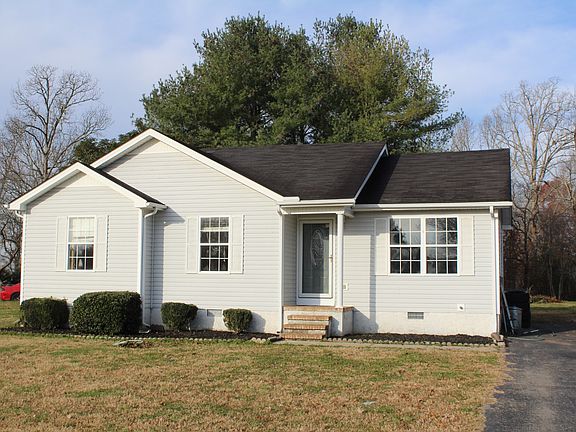 2nd image of 32 Wedgewood Ct