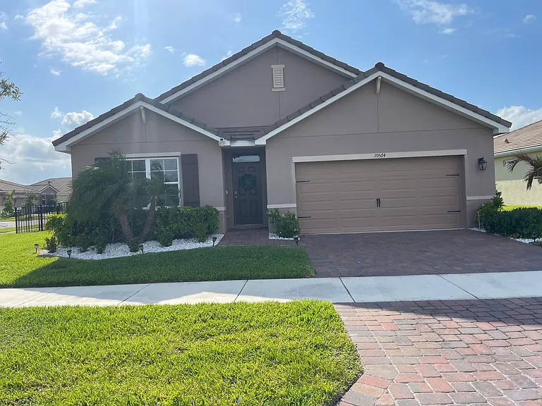 10574 SW Cambria Ln — Photo 2