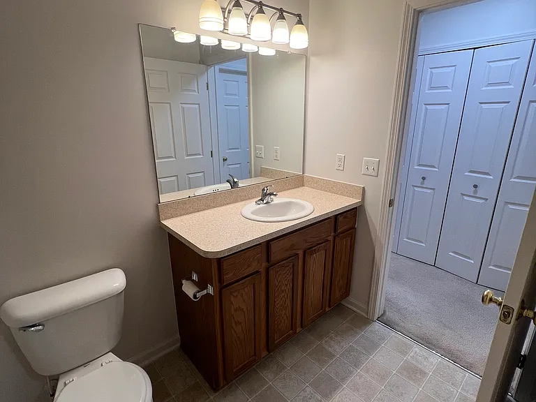 2504 W Lafayette Blvd — Photo 11