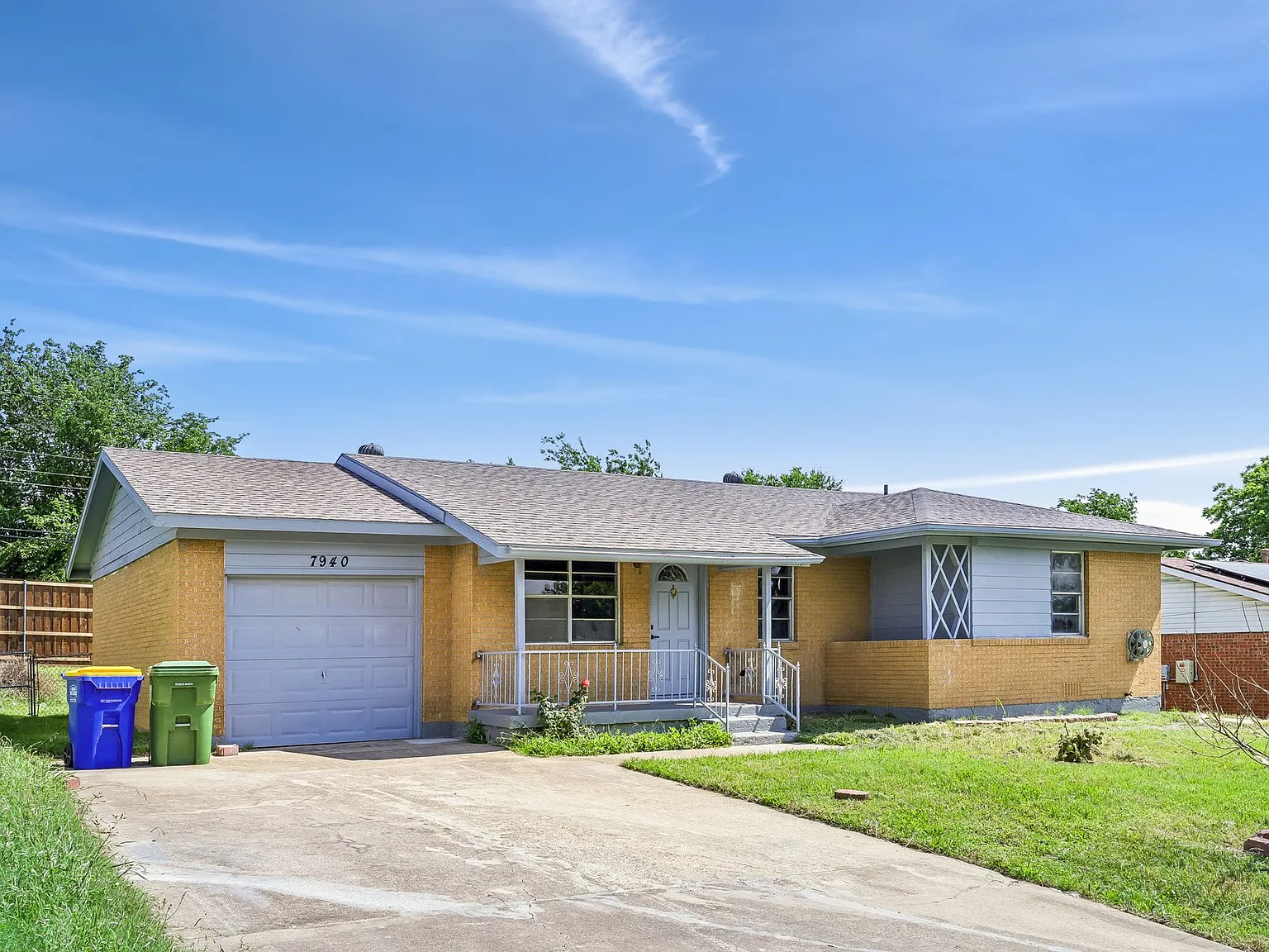 7940 Chaparral Dr — Photo 2