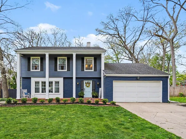 53281 Oakton Dr, South Bend, IN 46635
