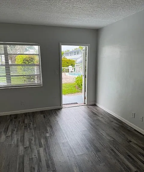 751 Pine Dr #104 — Photo 6