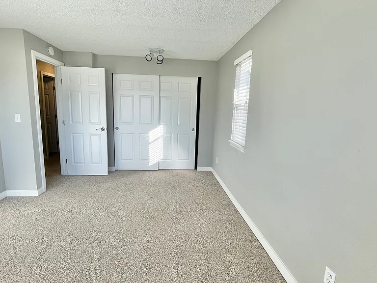1100 N 92nd St #43 — Photo 13