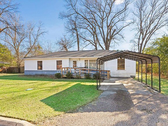 5th image of 104 W Primrose Ln