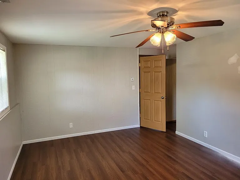 436 Fordham Pl — Photo 7