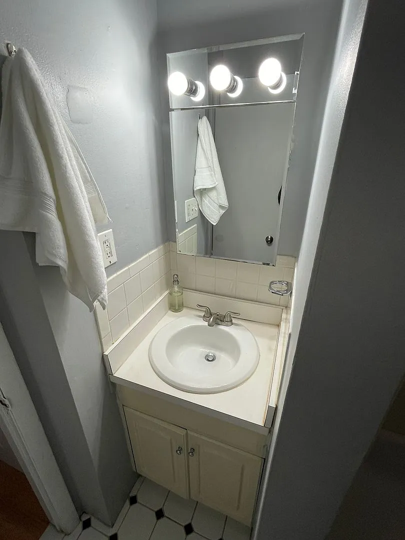 209 Greene Street — Photo 4