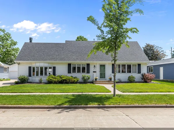 2714 Elmwood Ct, Appleton, WI 54911