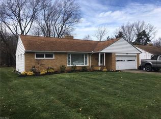 566 Meadowlane Dr, Richmond Heights, OH