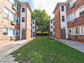 14020 S School, 1 beds 1.0 baths (635 sqft)