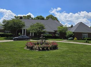 9628 Summerlakes Dr, Carmel, IN 46032