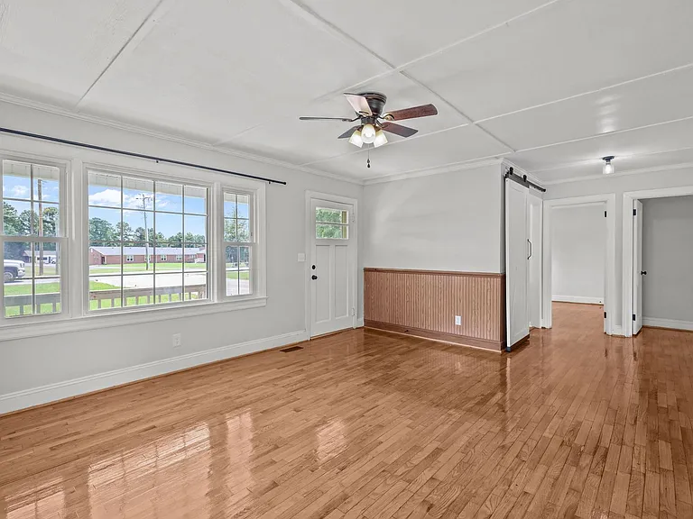 1230 Burgaw Hwy — Photo 2