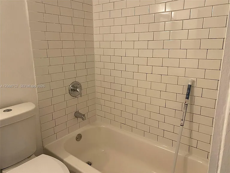1 Edgewater Dr #103 — Photo 8