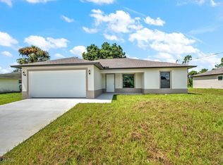 3012 S Lakewood Rd, Labelle, FL 33935