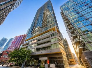 8 Charlotte St #214, Toronto, ON M5V 0K4