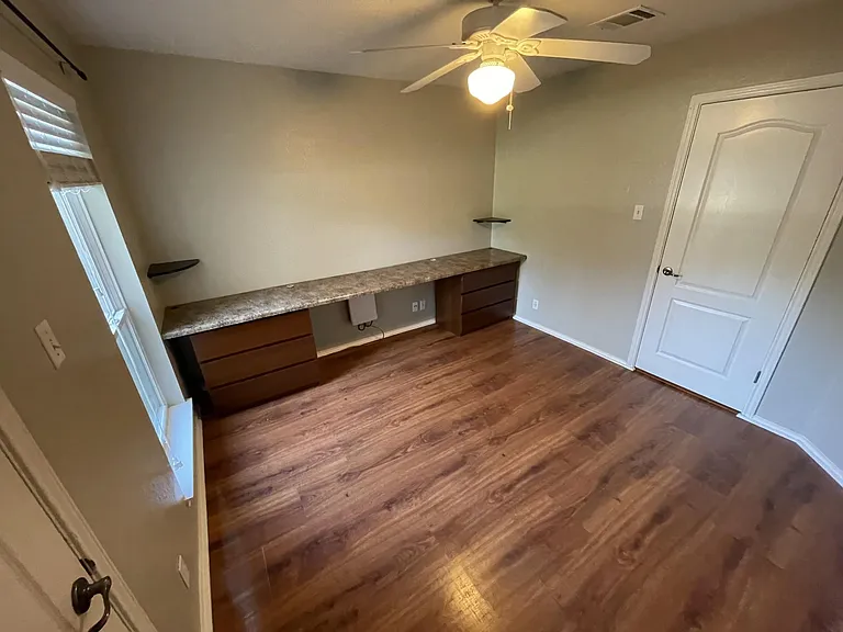 16901 Abyssinian Ln — Photo 32
