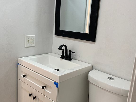 5th image of 556 NW 114th Ave APT 203