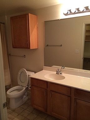 2nd bath with shower o/tub