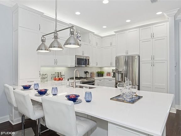 4th image of 4057 Nova LN