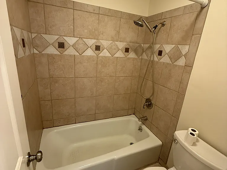 3405 W 16th Street Rd #1 — Photo 6