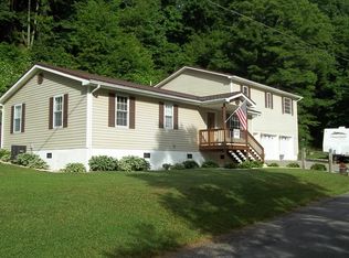 573 Mining Town Rd, Mountain City, TN 37683