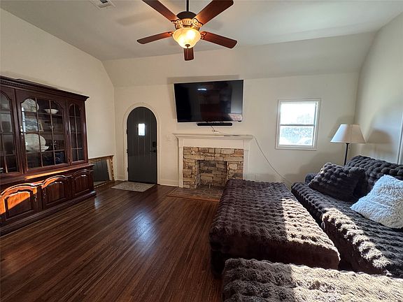 4th image of 1343 S Florence Pl