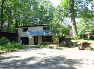 1523 E Miller Rd, Midland, MI 48640