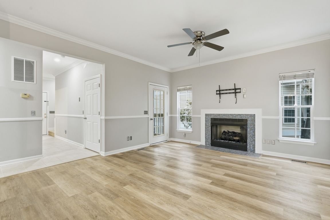 next background image