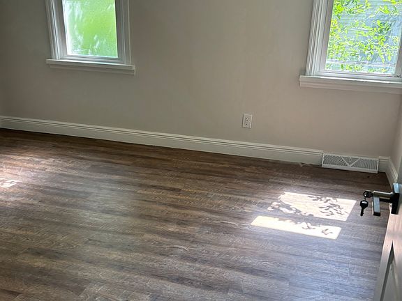 5th image of 25400 Maple Ridge Rd