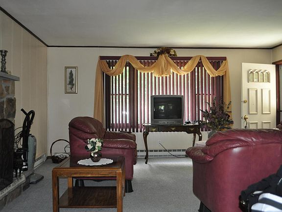 4th image of 2741 Cleremont Dr