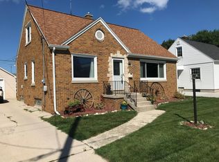 1522 S 23rd St, Manitowoc, WI 54220