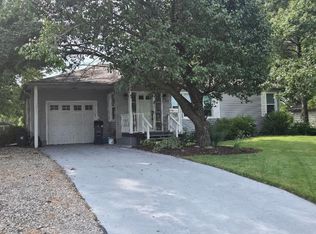 400 W Texas Ave, Columbia, MO 65202