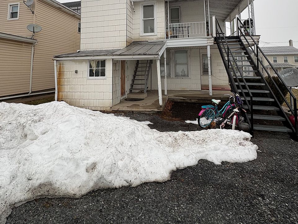1st image of 110 E Main St #2