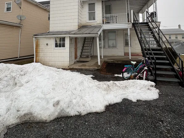 110 E Main St #2, Richland, PA 17087