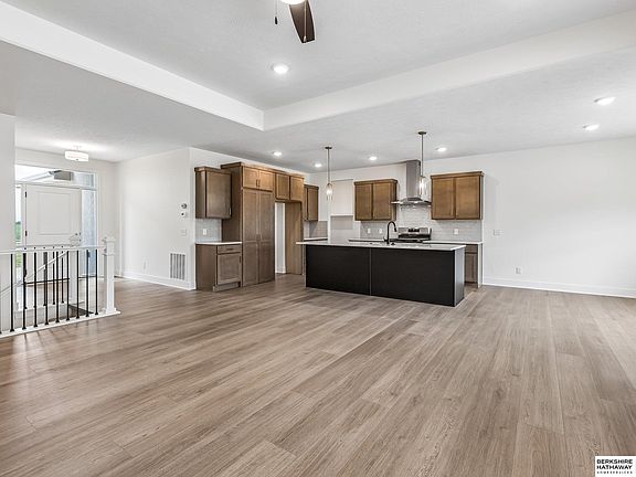 5th image of 6227 210th St
