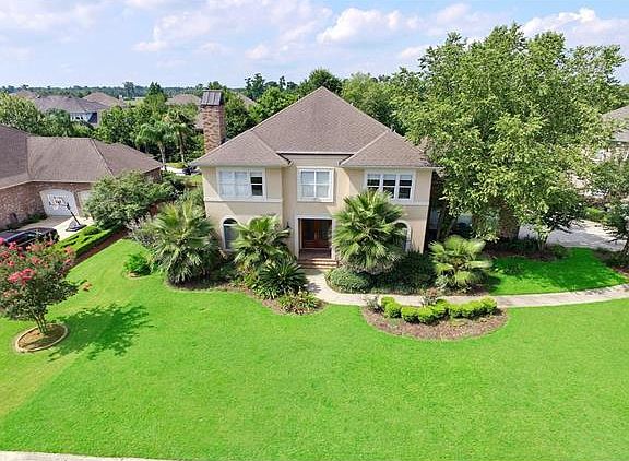 2nd image of 49 Pinehurst Dr