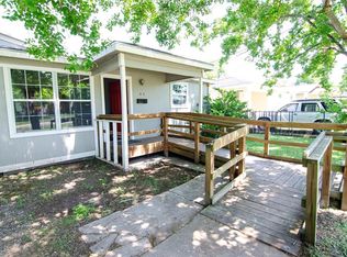 414 Snow Dr, West Columbia, TX 77486