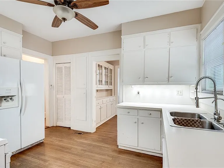 1424 Emory Rd NE — Photo 20