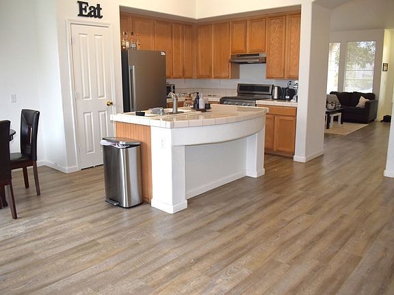 5th image of 7836 Calzada Way
