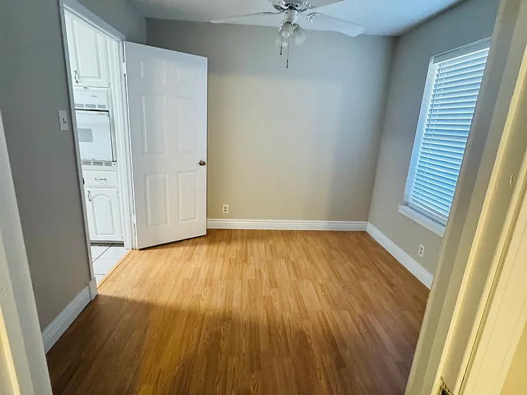 115 Fairview Dr — Photo 3
