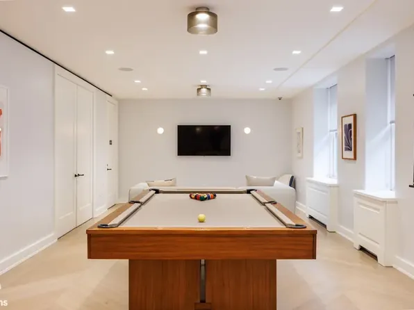 225 West 86th Street image 19 of 20