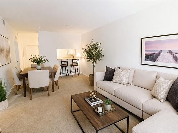 2nd image of 8555 Bernwood Cove LOOP #105