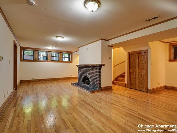 2nd image of 1809 Patterson